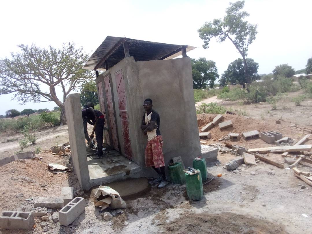 latrines publiques à Soloba